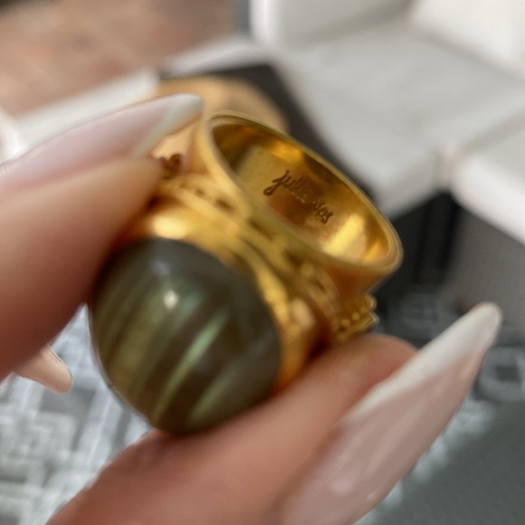 Julie Vos 24k Gold Overlay Large Labradorite Stone and Side Baguettes. - Picture 7 of 10